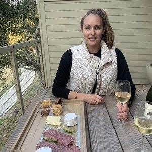 Meet your Posher, Alexandra